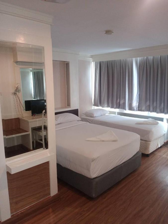 Royal Garden Home Hotel Bangkok Ngoại thất bức ảnh