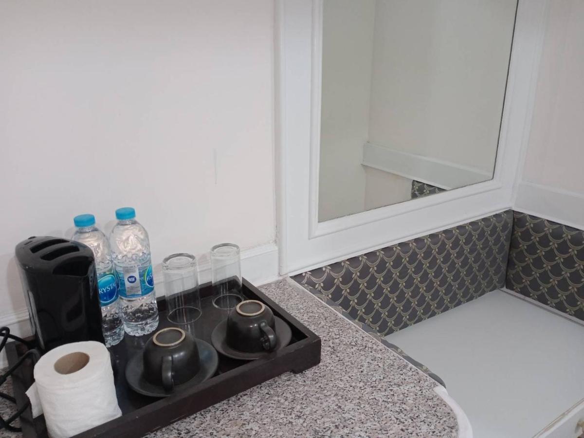 Royal Garden Home Hotel Bangkok Ngoại thất bức ảnh