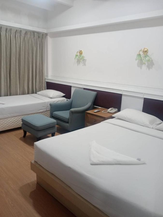 Royal Garden Home Hotel Bangkok Ngoại thất bức ảnh