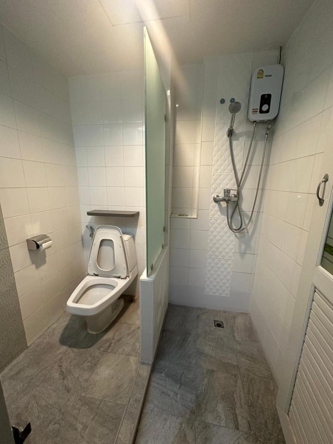 Royal Garden Home Hotel Bangkok Ngoại thất bức ảnh